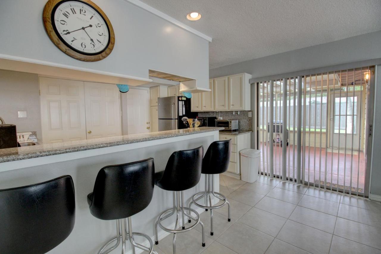 Charming 2Br Near University, Beach & Attractions Galveston Exterior photo